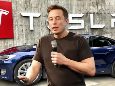 3 Factors Tesla Investors Should Consider As EV Maker Splits Its Shares On Wednesday