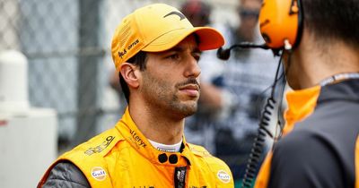Daniel Ricciardo will leave McLaren at end of 2022 amid Oscar Piastri links