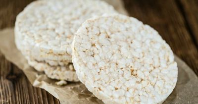 Man shares amusing diet warning after he injured himself eating a rice cake