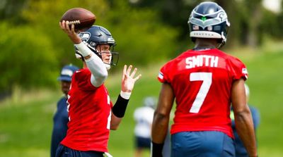 Seahawks’ Carroll Doesn’t Rule Out Playing Two Quarterbacks