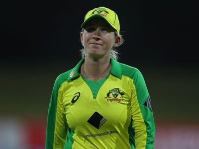 Beth Mooney in Hundred batting masterclass