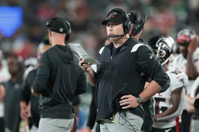 Arthur Smith frustrated by Falcons’ drive-killing penalties