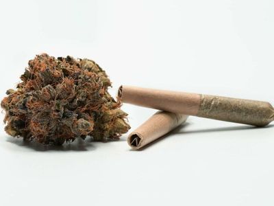 What Makes Weed So Sticky? And Is It A Good Thing?