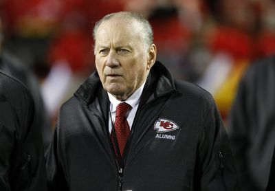 Chiefs plan to honor Len Dawson during preseason Week 3 vs. Packers