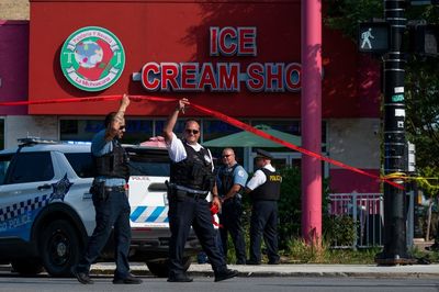 4 injured in drive-by shooting near Chicago high school