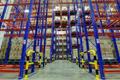 Warehouses, modern logistics take centre stage