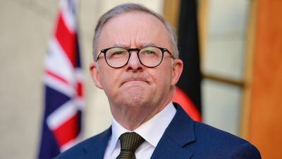 Robodebt royal commission to investigate unlawful debt collection from hundreds of thousands of Australians
