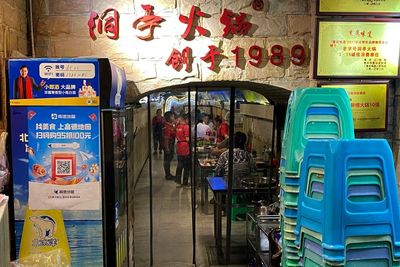 Some like it hot: Eating spicy in China's WWII shelters