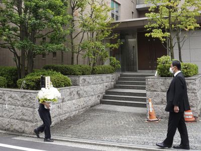 Japan police chief to resign over shooting death of former prime minister