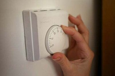 Households across UK should be encouraged to cut energy use, says minister