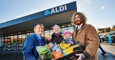 Supermarket chain donates meals