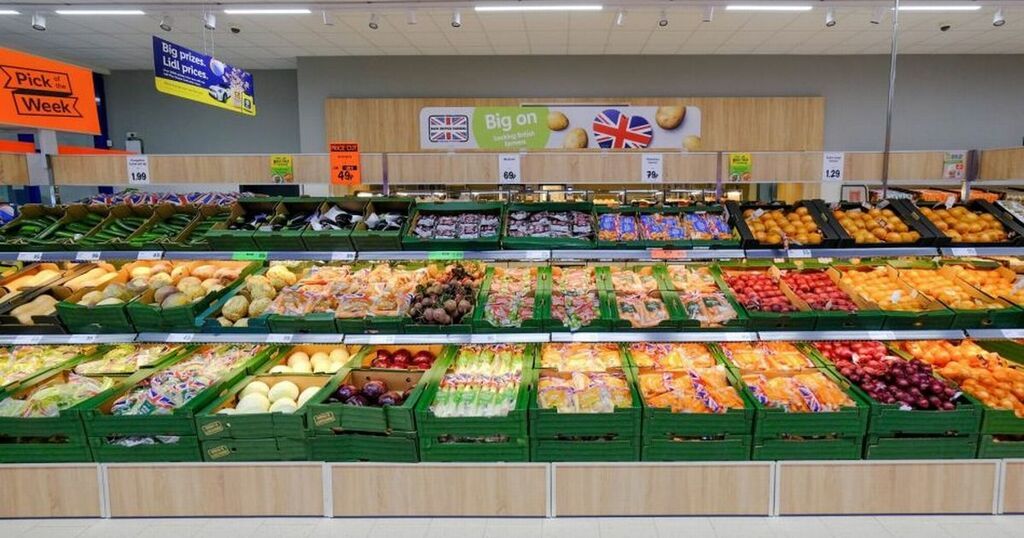 Lidl to sell 'stunted' fruit and veg to help farmers…
