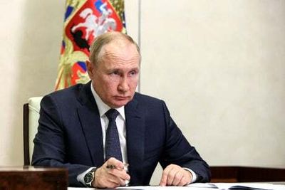 Vladimir Putin orders military to expand by 137,000 troops from 2023 as Ukraine war continues