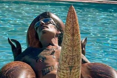 Tommy Lee taunts Instagram with yet another cheeky nude upload: ‘This cool?!’