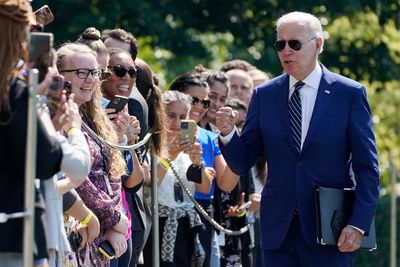 Student loan sites crash after Biden announcement