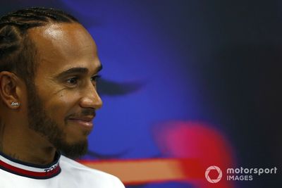 Mercedes "definitely" closer to winning in F1 again - Hamilton
