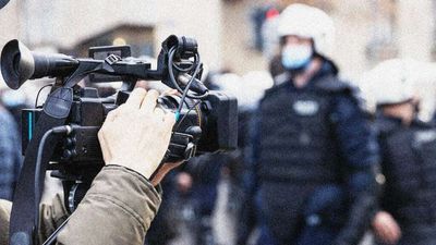Lawsuit: New Arizona Law Criminalizing Filming Police Within 8 Feet Violates First Amendment