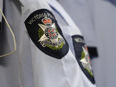 Charges dropped against three Vic police