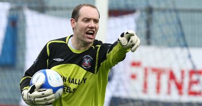 Ex-Irish League goalkeeper Philip Matthews comes out of retirement to answer Civil Service SOS