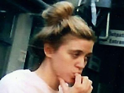 Con artist admits posing as abused 14yo