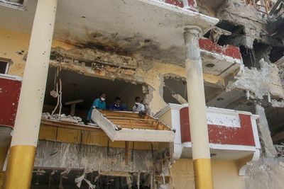 After Somalia hotel siege, a vow to tackle al-Shabab 'snake'