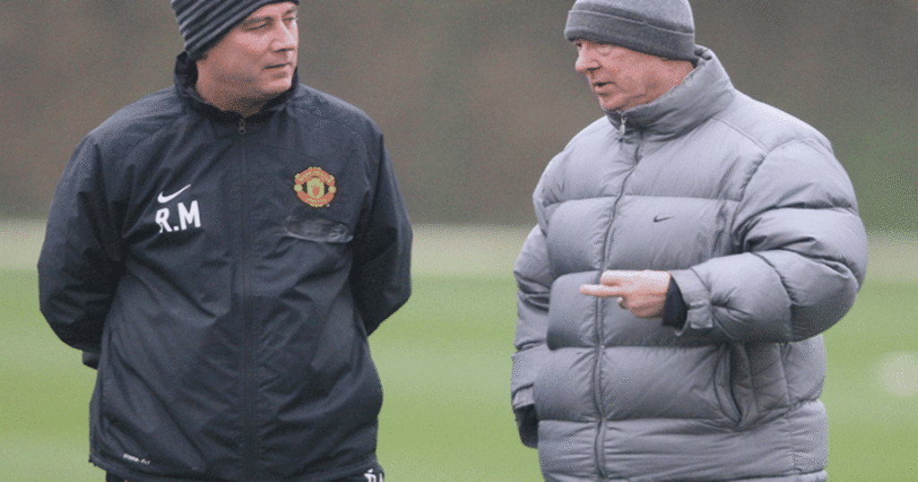 Sir Alex Ferguson's assistant slams Man Utd transfers and tells target to snub move