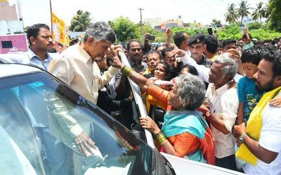 TDP chief Chandrababu Naidu sees the hand of police in “civil dress” in Anna canteen attack in Kuppam