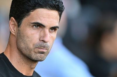 Arsenal boss Arteta hints at deal to replace Pepe