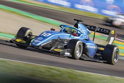 F3 Spa: Collet takes pole as title challengers struggle