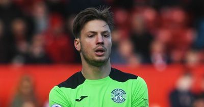 Hibs facing goalkeeper conundrum as Kevin Dabrowski suffers 'substantial' shoulder injury blow