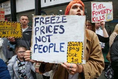 Protesters demand energy price freeze as they gather outside Ofgem office in Glasgow
