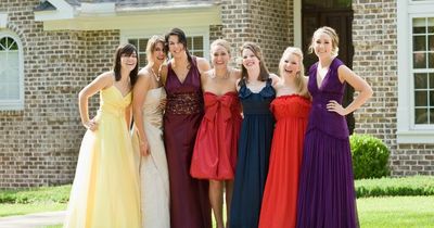 Teen heartbroken after friends exclude her from prom photos - despite hosting party