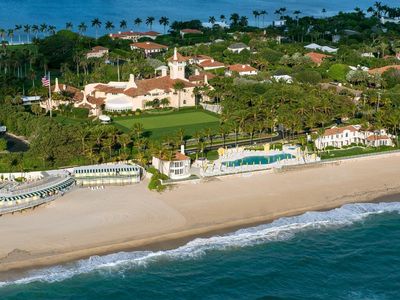 Affidavit For FBI Raid At Trump's Mar-A-Lago Estate Revealed: 25 Top Secret Documents, FBI Agents Threatened And More