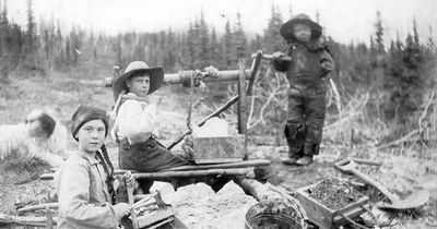 Greta Thunberg accused of time travelling after she's ‘spotted’ in 120-year-old photo