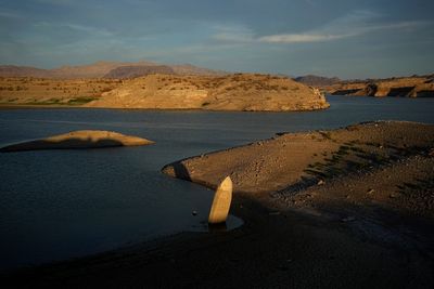 Grown kids recall Vegas dad whose bones ID'd from Lake Mead