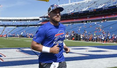 Bills backup quarterback Matt Barkley pulls off 33-yard punt vs. Panthers