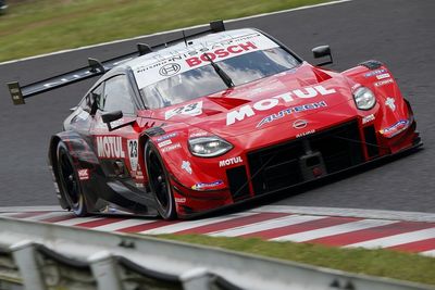 Super GT Suzuka: Quintarelli scores vital pole for Nissan