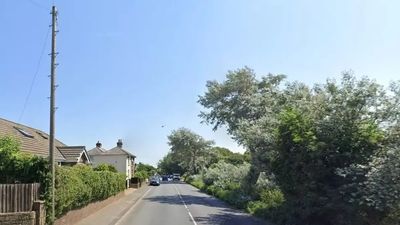 Man dies after scooter and car crash on Isle of Wight