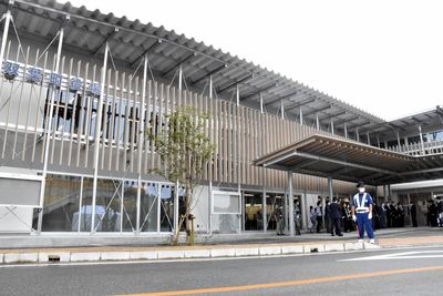 Officials return to new municipal office of Futaba