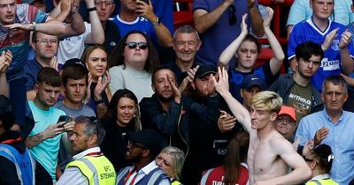 Anthony Gordon gesture to Everton away end hints at imminent Chelsea transfer