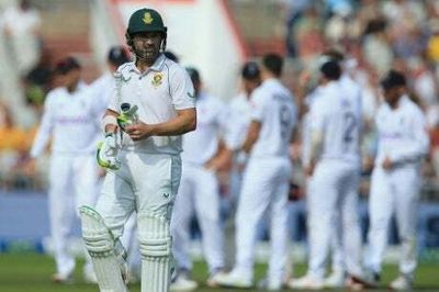 Dean Elgar hints at South Africa changes after England loss but insists good sides do not panic