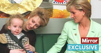 Moment Princess Diana comforted boy in hospital - months later she died in crash