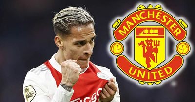 Antony goes on strike at Ajax in bid to force through Manchester United transfer