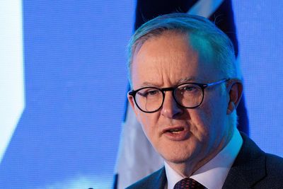 Australia to probe 'broken' industrial relations at jobs summit