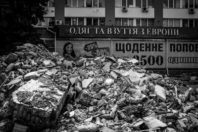 David Pratt visits the Ukrainian city where shells rain down daily