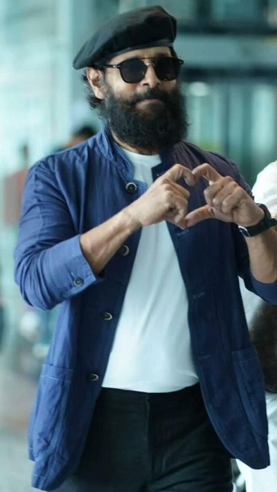 Chiyaan Vikram's rocking pictures from 'Cobra' promotions