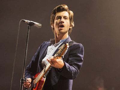 Reading Festival review, day two: Arctic Monkeys draw huge crowds for swaggering UK return