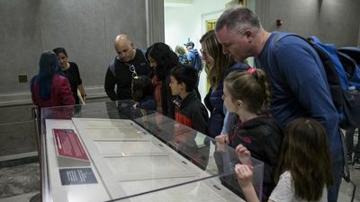 National Archives hit with threats after Trump search