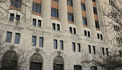 Man charged with shooting son during argument in Oak Lawn