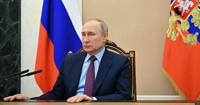 Bitter blow to Vladimir Putin as Kremlin official expected to defect over Ukraine war